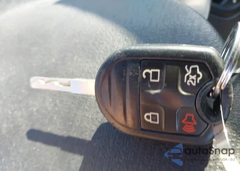 2018 Ford Fiesta S z USA, uszkodzony, nr VIN 3FADP4TJ0JM142720